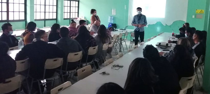 Servicio de Salud Arica realiza charlas de prevención del suicidio en comunidades educativas