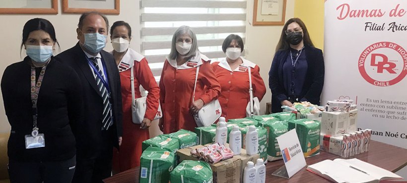 Damas de Rojo realizó donativo para personas usuarias del Hospital Regional de Arica