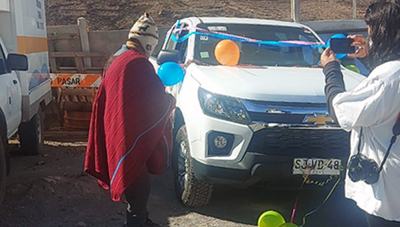 Servicio de Salud Arica financió camioneta y equipo de rayos dental para CESFAM de Putre